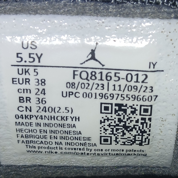 Jordan 14 Retro Flint Grey (GS),5.5y,white grey,very used condition - Picture 6 of 6